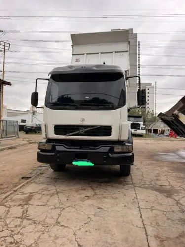 VOLVO VM 310 ANO 2007
