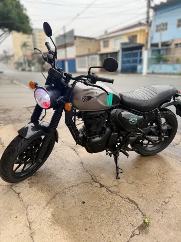 Royal Enfild Hunter 350