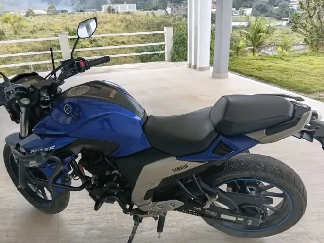 Fazer 250 procedência.