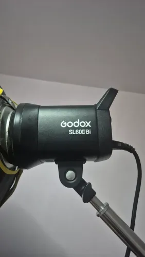 Godox sl60ii BI - Praticamente novo. Luz de estúdio. ILUMINAÇÃO.
