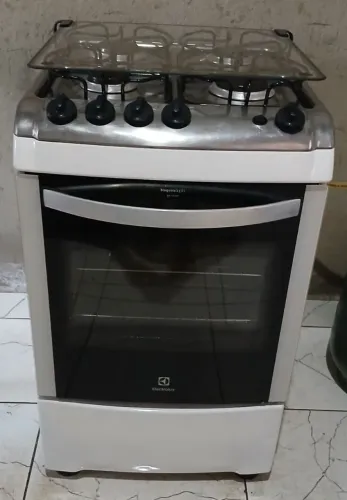Vendo fogão 4 bocas Electrolux elétrico