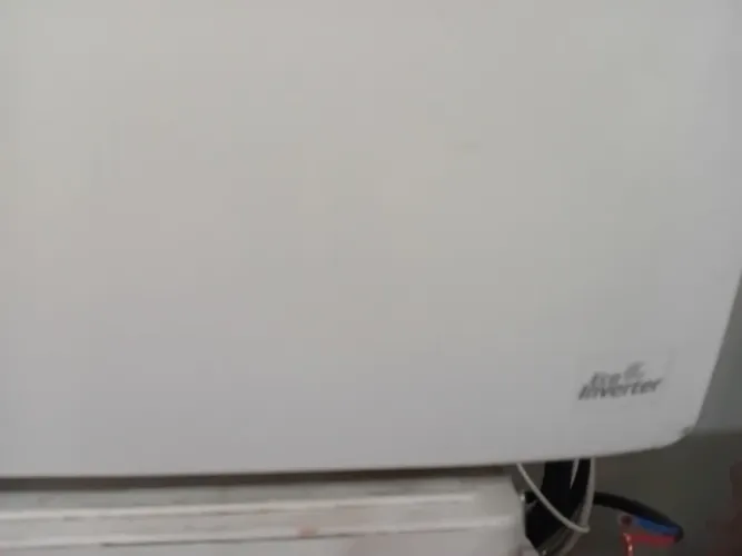 Ar cond. philco 9000 inverter,semi novo,com instalação 