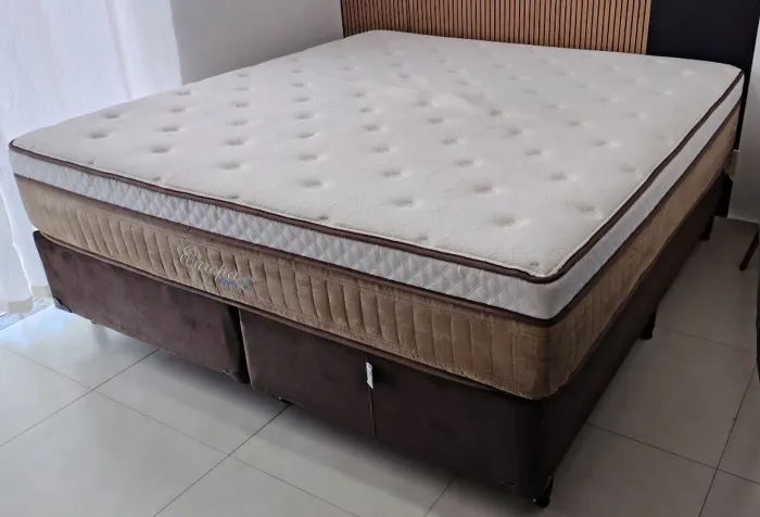 Cama box king tamanho 2,03x1,93