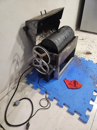 Maquina de torrar café torrefação a gás com motor elétrico