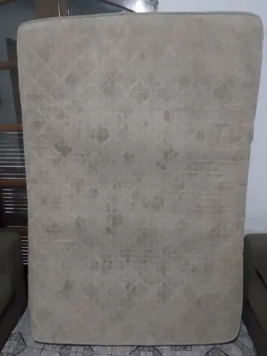 Colchão de casal 