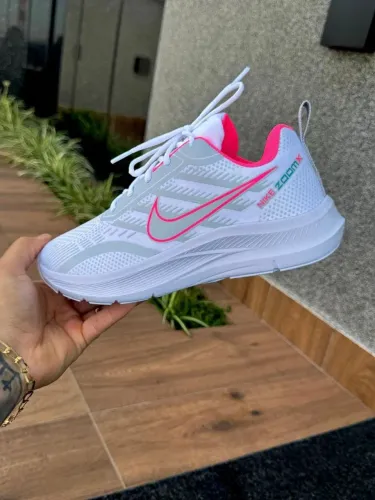 Tênis feminino na promoção 65 reais ?