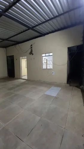 Casa no Nova Cidade a VENDA.