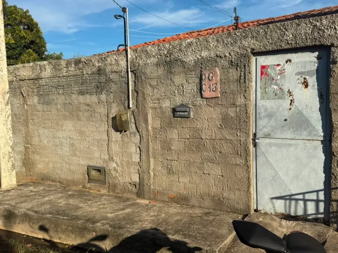 Casa zona sudeste terreno enorme