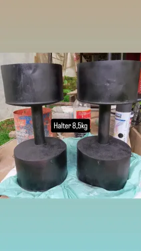 Halteres caseiro de latas fixo 8,5kg cada 