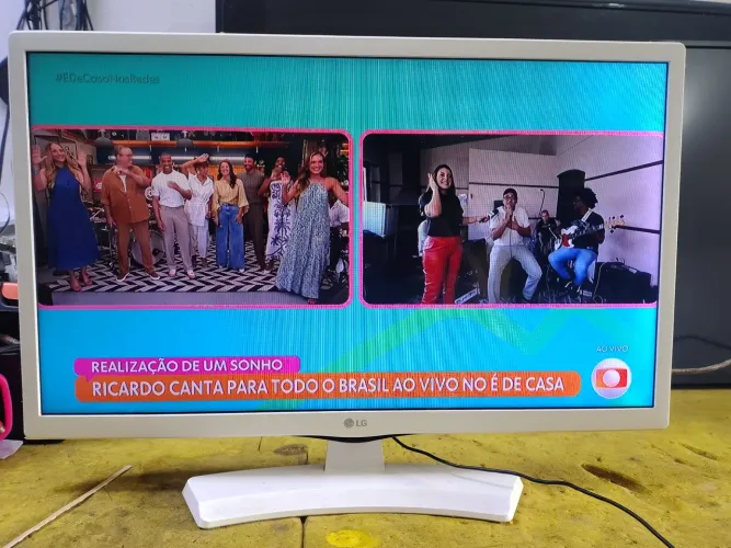 vendo tv monitor LG 24 completa