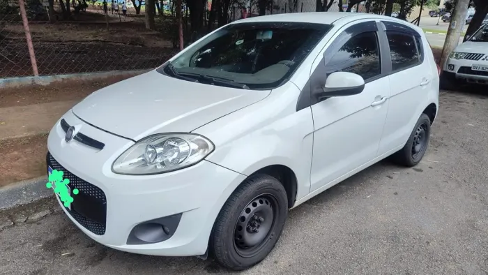 Fiat Palio Attractive 1.0 EVO Fire Flex 8V 5P 2012