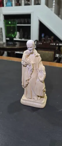 Escultura pequena de gesso São Vicente