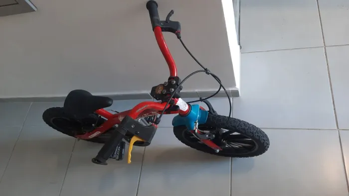Vende e mobiliário é utensílios domésticos 
