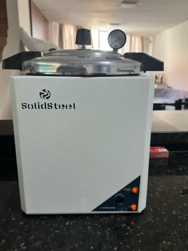 Autoclave SolidStell Semi nova 