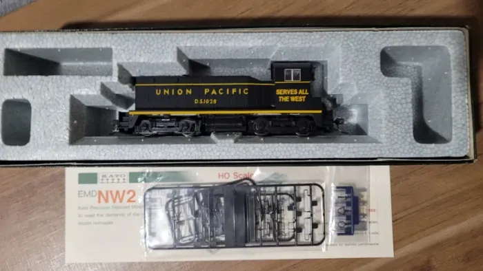 Locomotiva HO Kato NW2 Union Pacific #1028 (manobreira)