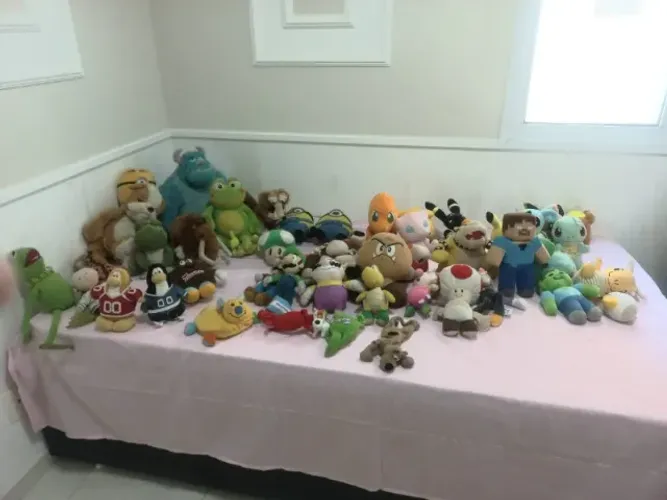 PACOTÃO Lote de vários Bonecos Pelúcia