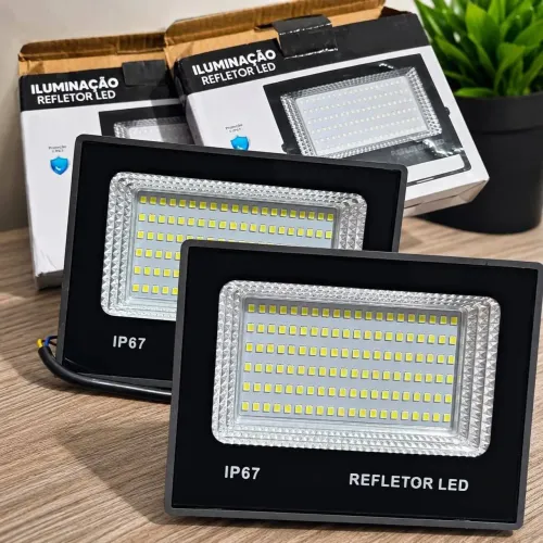 REFLETOR DE LED 400W BIVOLT APROVA D'ÁGUA