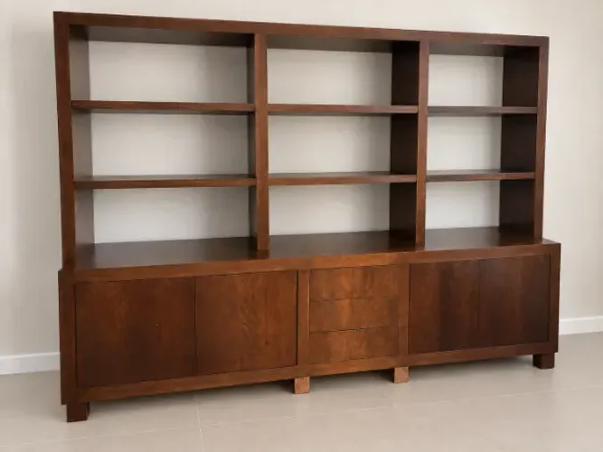 Estante Minimalista - Design Elegante (Usado)