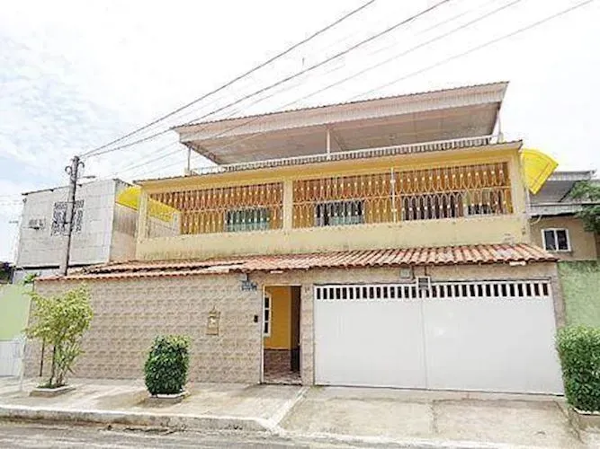 Casa de Condomínio no Parque Laguna e Dourados em Duque de Caxias/RJ