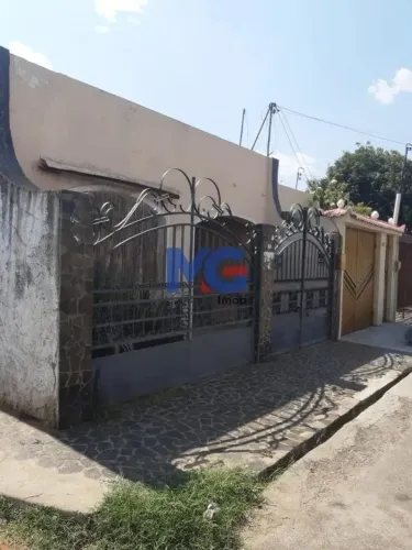 Casa à venda em Juazeiro do Norte - Bairro Salesianos, 180 m² | R$ 260.000