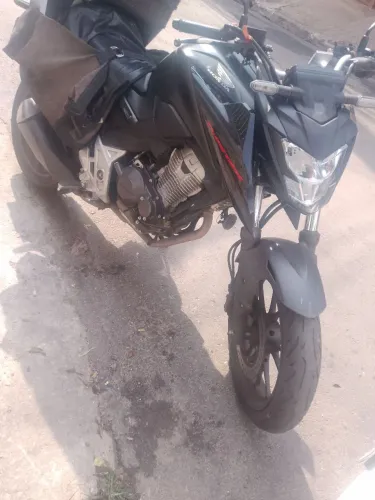 Cb 300f