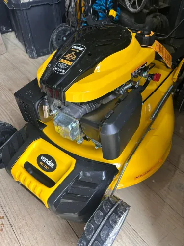 Cortador de grama tracionado vonder