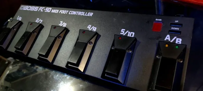 BOSS FOOT CONTROLLER FC-50 midi