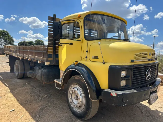 Caminhão toco 1318 1987