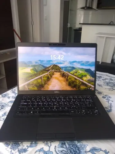 Notbook dell i7 - placa de video integrada.
