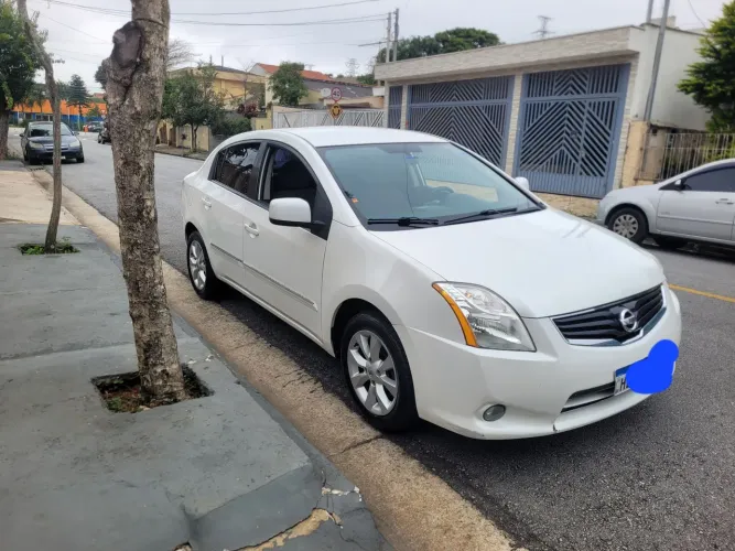 Nissan Sentra S 2.0/ 2.0 Flex Fuel 16V Aut. 2012