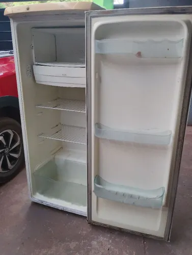 Geladeira Consul gelando muito bem entrego