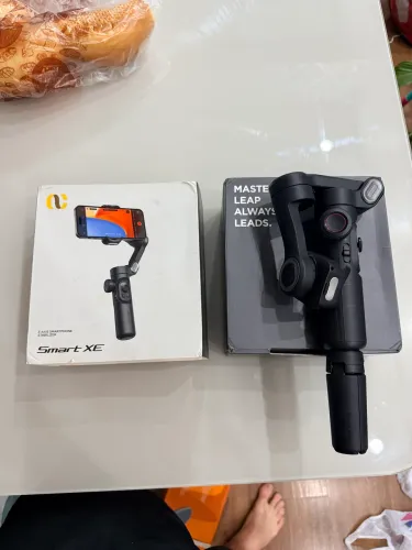 Estabilizador Gimbal AOCHUAN Smart XE 3 Eixos p/ Celular (Com Caixa)