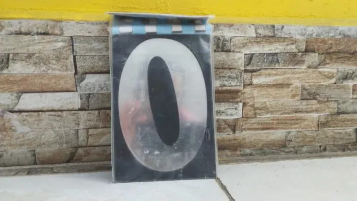 Número espelhado para colocar em Casa "0" 14,5 X 10cm - Bezerra Cavalcanti