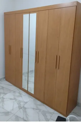 Abaixei o preço pra sair logo guarda roupa 500 armário de cozinha 250 penteadeira 400