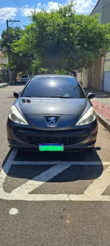 Peugeot 207 Sedan Passion XR 1.4 Flex 8V 4P 2010