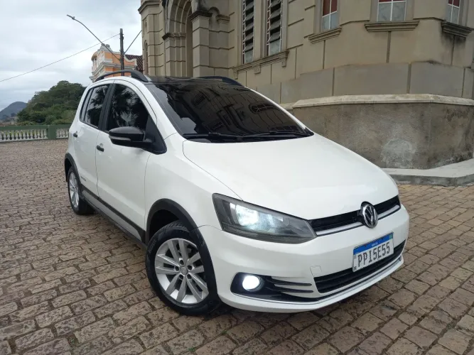 Volkswagen Fox Track 1.0 Flex 12V 5P 2016