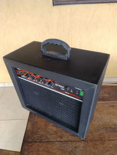 Cubo guitarra 