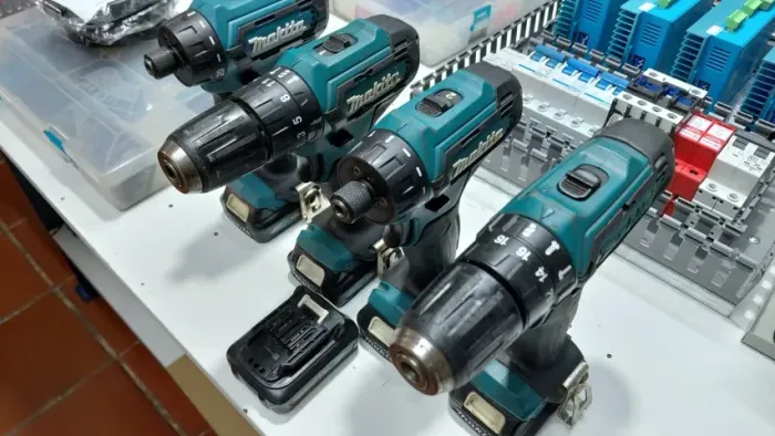 Kit de parafusadeiras Makita 12v(4 unidades)