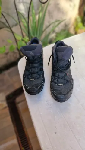 Bota adidas terrex Gore-Tex 