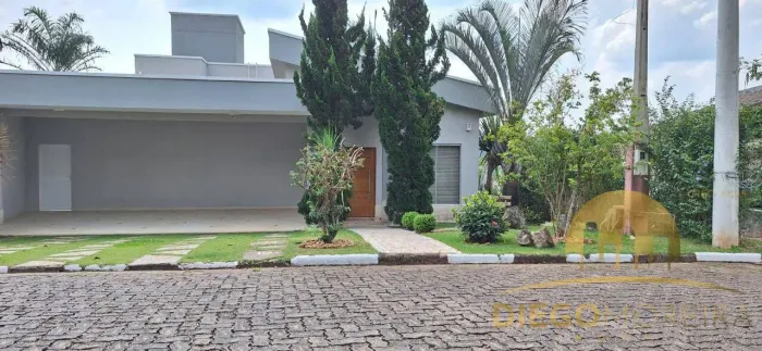 Casa à venda em condomínio fechado Atibaia/SP