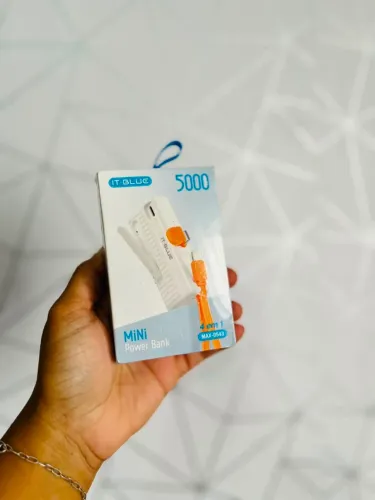 Carregador portátil de 5 mil mAh com cabos - ENTREGA A DOMICÍLIO 