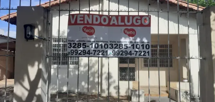 Casa 02 Quartos 01 banheiro - Setor Leste Vila Nova - Goiânia - GO
