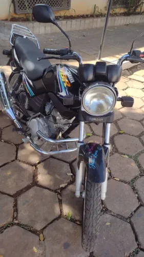 Vendo YBR impecável