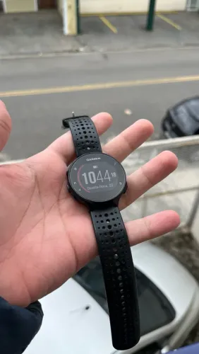 Relógio Garmin Forerunner 235 - Preto