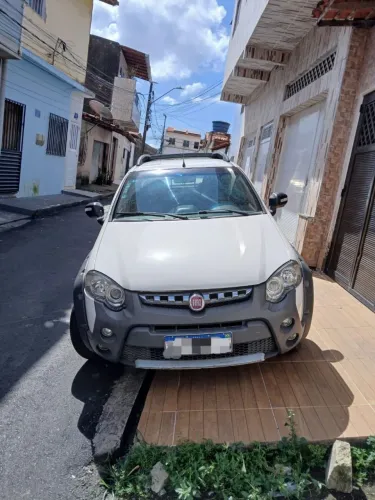 Fiat Strada Adventure1.8/ 1.8 Locker Flex CD 2015