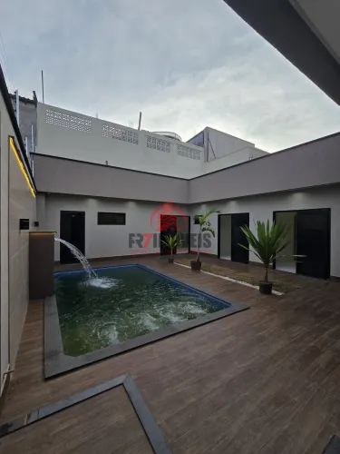 Casa de Alto Padrão com Acabamento Impecável - Goiânia/GO