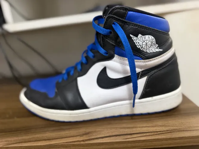 Tênis Nike Air Jordan 1 Mid Royal Toe original