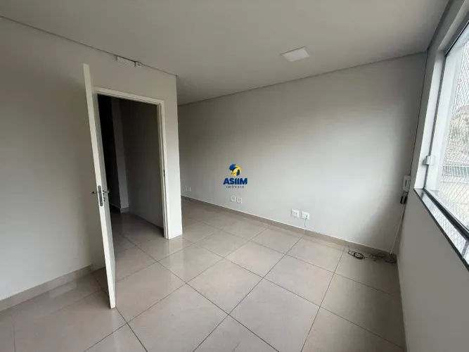 SALA COMERCIAL 38m² PARA LOCAÇÃO NA AVENIDA DOS ENGENHEIROS BAIRRO CASTELO