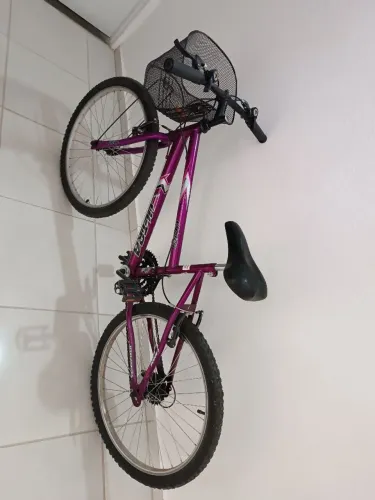 Vendo uma bicicleta