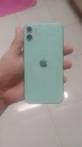 iPhone 11 128GB - Vendo ou Troco | Tela Trincada